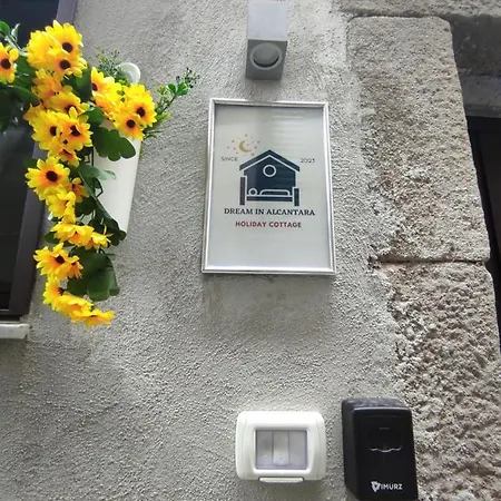 Apartamento In The Paradise Of Gole Alcantara Graniti